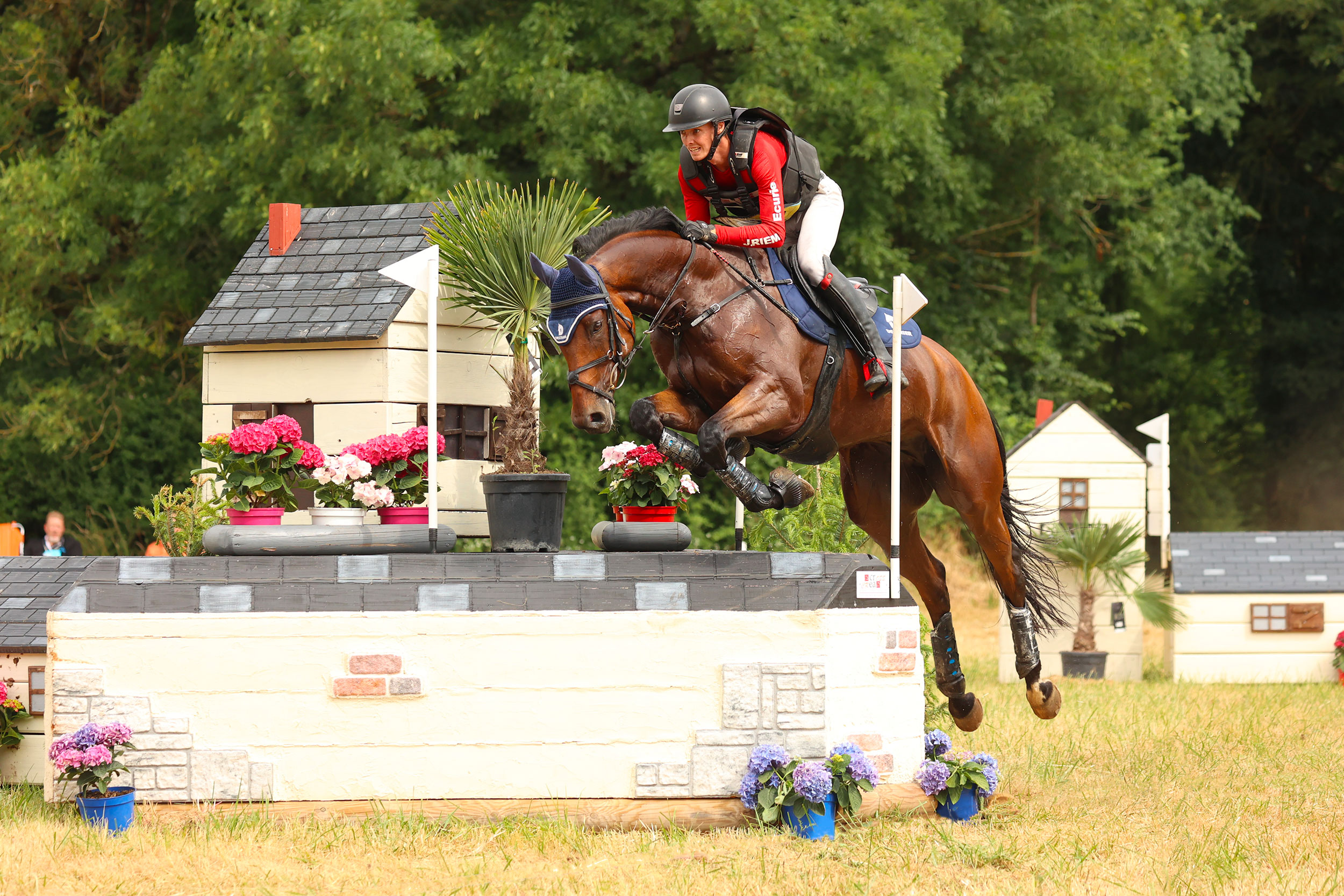 Cavalier sautant un obstacle lors du concours CCI Jardy 4* 2023